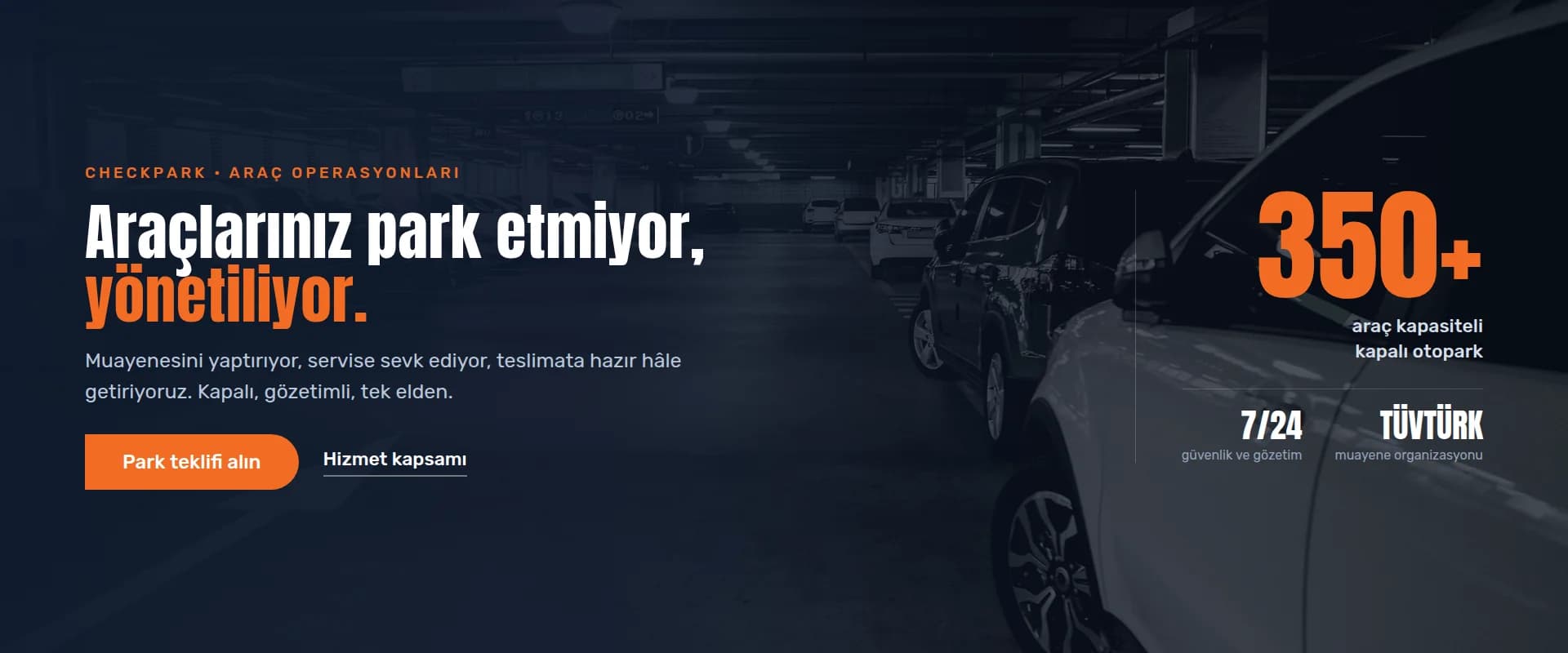 Checklas CheckPark kapalı otoparkında gözetim altında bekleyen kurumsal filo araçları